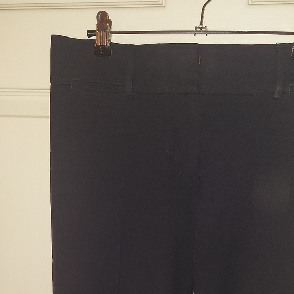 Loft Tailored Marisa Trousers in Navy Sz. 2 Minimalist Office - Picture 13 of 15